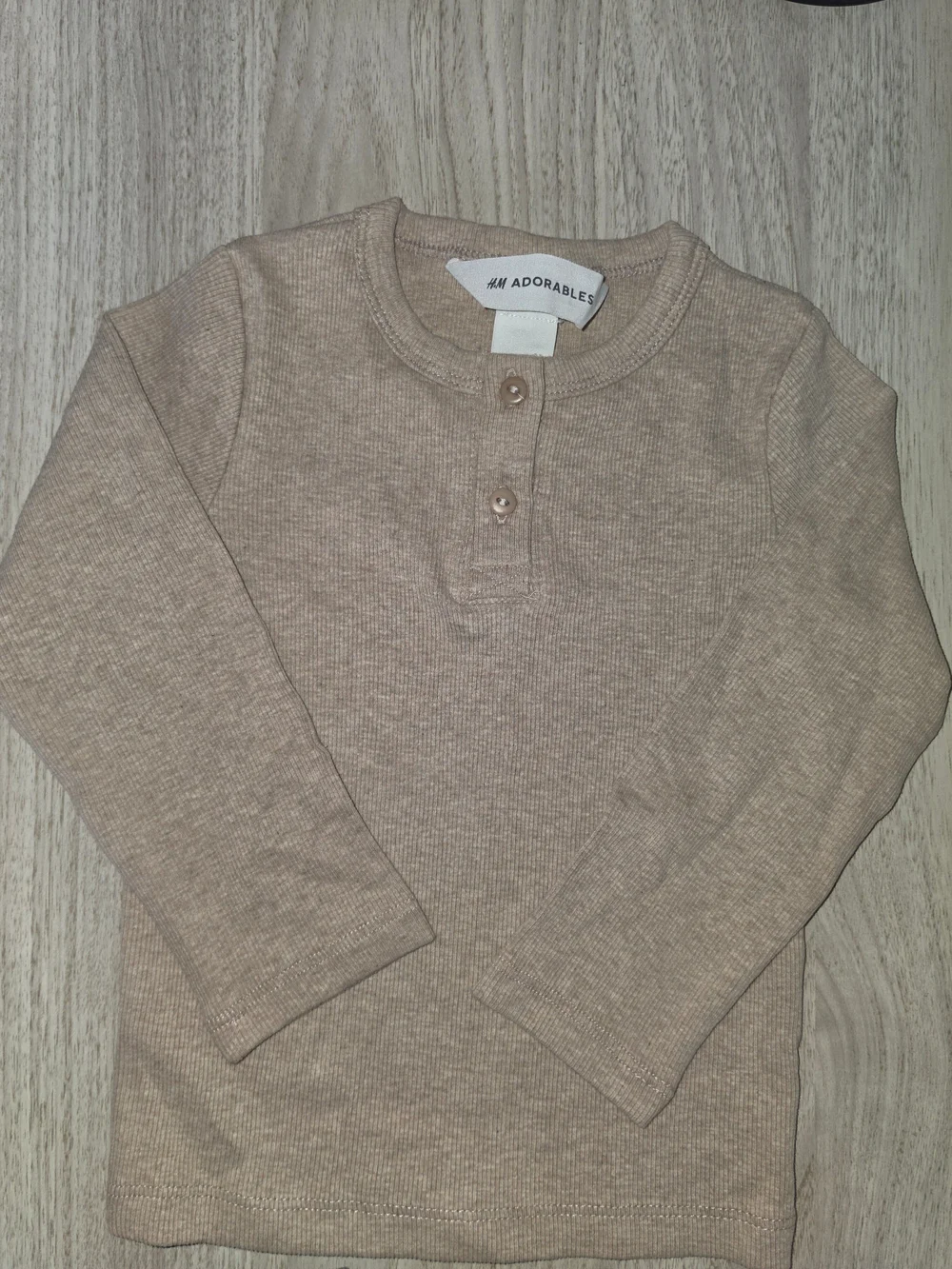 H&M Adorables Two-Pack Long-Sleeve Henley Thermal Shirts - Beige and Gray